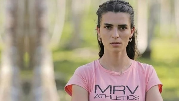 Survivor'ı izleyen, izlemeyen herkes Merve Aydın'ın bu yarışma konusundaki hırsını bilir.