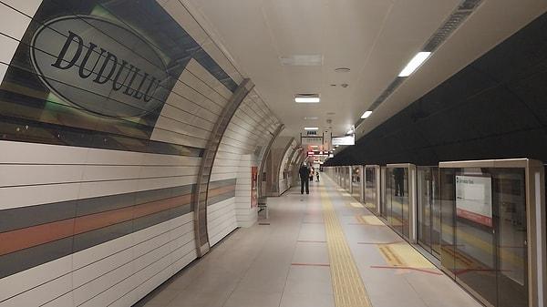İstanbul'daki bu yeni metronun Londra'daki 10 milyon sterlin değerindeki metrodan çok çok farklı olması sosyal medyada tepki gördü.👇