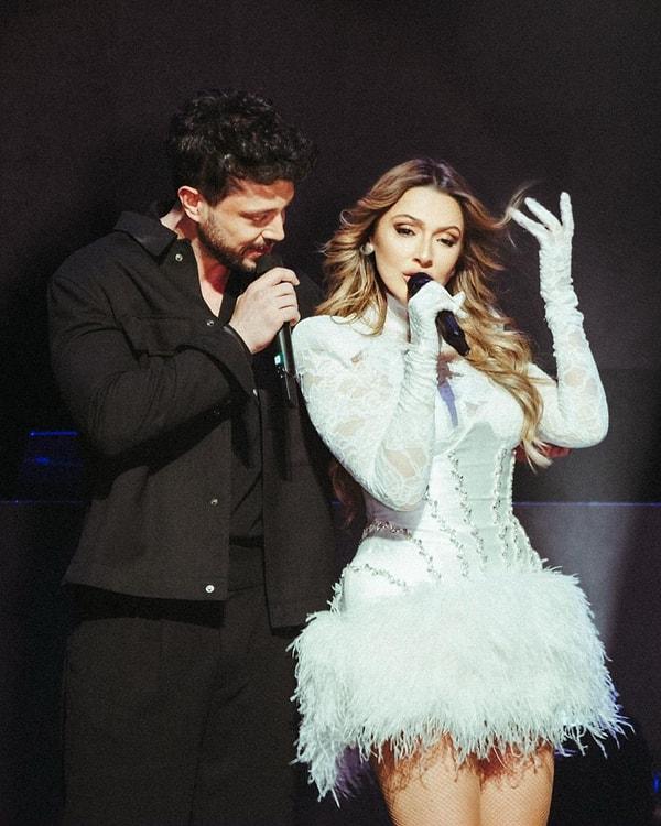 Murat Boz ve Hadise birlikte sahne aldıkları konserde samimiyetin dozunu arttırdı bu sefer. İkili arasındaki dans performansı dillere düştü.