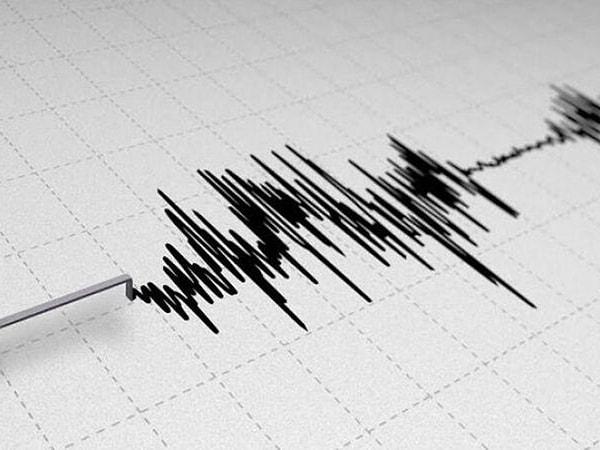 Yapılan açıklamada depremin saat 16.19'da meydana geldiği duyuruldu.