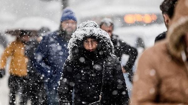 Kara kış tüm Türkiye’de etkisini sürdürmeye başladı. Meteoroloji’nin 9 Ocak hava durumu raporununa göre birçok kentten tehlikeli hava olayları yaşanabilir.
