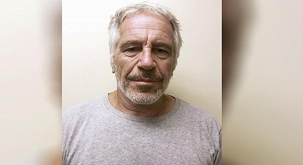 Öyle ki Epstein’e bağlı çetenin, Türkiye dahil birçok ülkeden küçük çocukları kaçırdığı söyleniyor.