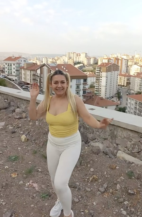 İki sene önce de bir TikTok hesabı açmış kendine ama çok fazla paylaşım yapmamış.