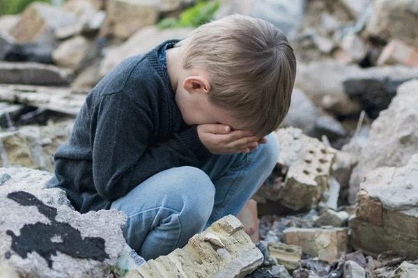 Depremlerde ailelerini kaybeden çocuklar hakkında kamuoyunun şeffaf şekilde bilgilendirildiğinin altını çizen Bakan Göktaş "yayıp depremzede çocuklar" iddiasını net bir dille yalanladı.