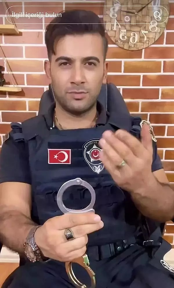 Şimdi de Onedio'nun konuğu olan Sürmeli'nin haklı noktalara parmak bastığı konuşmasının bir kısmı viral oldu.