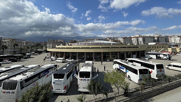 Yerel mahkemenin kararını kaldıran istinaf, bin 76 lira maddi, 25 bin lira da manevi olmak üzere toplam 26 bin 76 liranın davacı Melahat Köseoğlu'na yasal faiziyle birlikte ödenmesi yönünde hüküm kurdu.