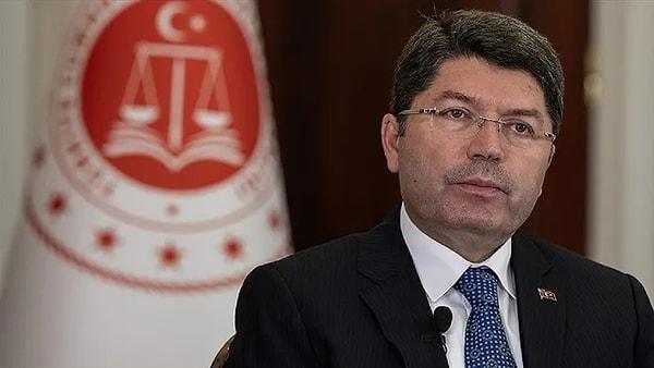 Adalet Bakanı Yılmaz Tunç, sosyal medyada paylaşım yapan 59 kişi hakkında işlem yaptığını açıkladı.
