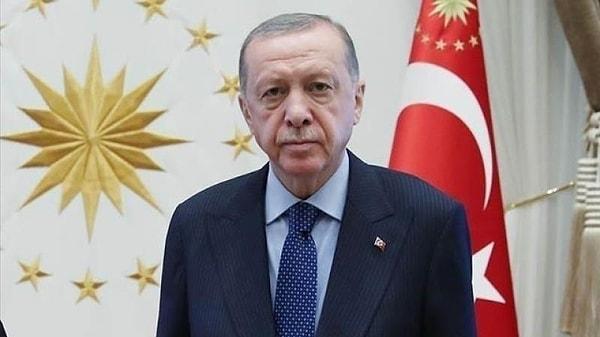 Cumhurbaşkanı Erdoğan, MHP Genel Başkanı Bahçeli ile görüşmesinde, Pençe-Kilit Operasyonu bölgesinde terör örgütü PKK/YPG/KCK'lı teröristlerin taciz ve sızma girişimi ile hain saldırı sonrası başlatılan ve devam eden terörle mücadele harekatlarına ilişkin gelişmeler ele alındı.