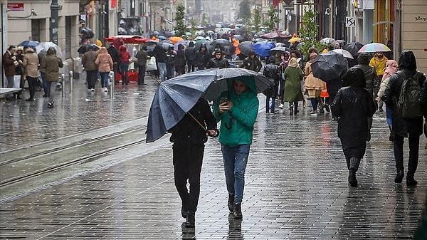 Meteoroloji'nin haftalık raporuna göre ayrıca salı gününden itibaren yurt genelinde sağanak yağış var.