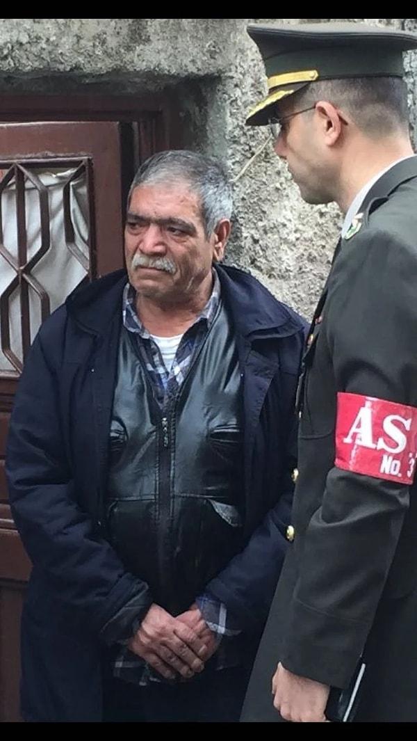 Baba Mehmet Kılıç'ın oğlunun şehit haberini aldığı sıradaki bakışı ise Türkiye'yi gözyaşlarına boğmuştu.