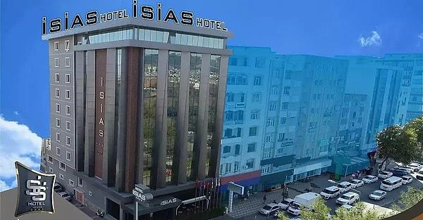 Deprem sonucunda enkaz haline gelen yapıların arasında Adıyaman'daki ISIAS Otel de bulunuyordu. Bu otelde, KKTC'den gelen ortaokul seviyesindeki voleybolcular, spor hocaları ve diğer birçok kişi konaklıyordu.