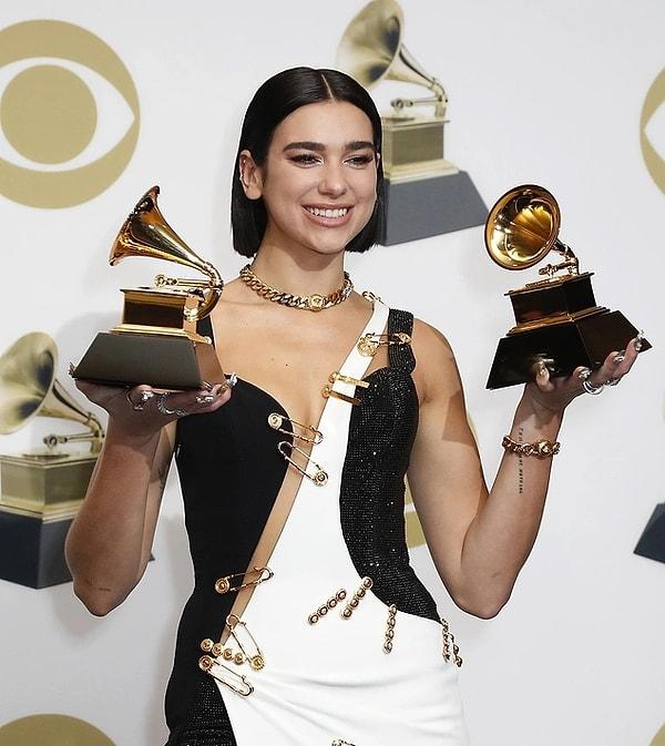 17. Grammy Ödülleri yaklaşırken gecede sahne alacak isimler açıklandı! Grammy ödüllü bu şarkıcılar izleyicileri sevindirdi.