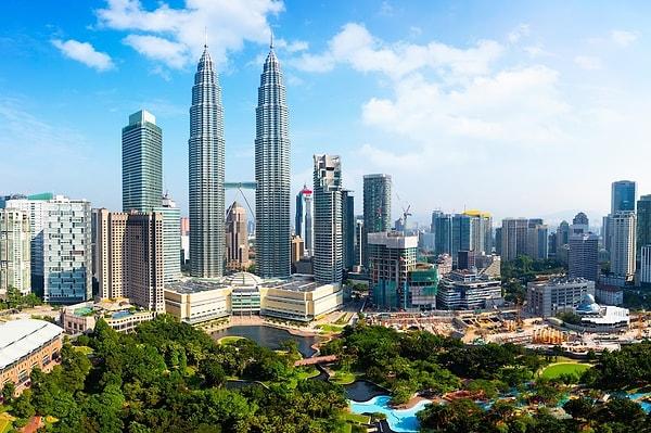 Known for its white sandy beaches, ancient rainforests, and beautiful islands, Malaysia is a great place to experience luxury on a budget.