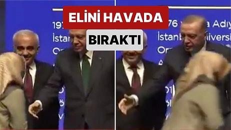 AK Parti Adıyaman Kadın Kolları Başkanı Saliha Diler'in Cumhurbaşkanı Erdoğan’ın Elini Sıkmaması Gündem Oldu