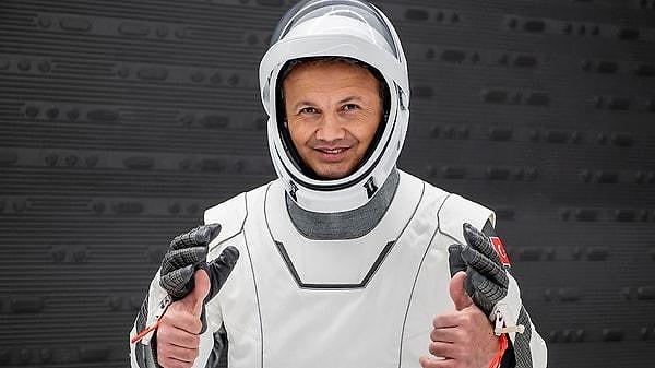 Alper Gezeravcı, 19 Ocak itibarıyla uzay yolculuğuna başladı.