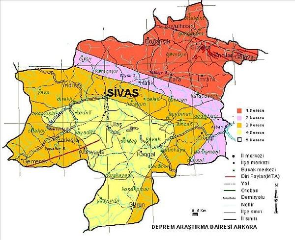 Sivas’ta yaşanan 4.4 büyüklüğündeki deprem, yerin yaklaşık 5 kilometre derinliğinde yaşanmıştı.