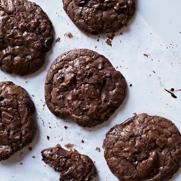 10. Çikolatalı brownie kurabiyeler