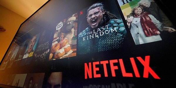 Netflix, kullanıcılarda kafa karışıklığı yaratmamak için son zamanlarda "etiketleme" özelliğine odaklanmış durumda. Örneğin dizi ve filmleri "sürükleyici", "merak uyandıran", "muzip", "acı tatlı" gibi etiketlerle tanımlıyor ve platformda yaklaşık 3 bin etiket var.