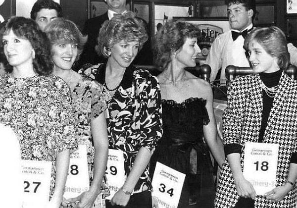 1985 yılında ise "Prenses Diana'ya Benzeyenler Yarışması" bile yapılmış. Bu yarışmanın yapılmasının sebebi ise Galler Prensi'nin o hafta Washington'a gelecek olmasıymış.