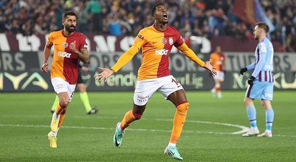 Galatasaray'a üç puanı getiren golleri, 13 ile 61. dakikalarda Wilfried Zaha, 64. dakikada Kaan Ayhan ve 80 ile 90+6. dakikada Kerem Aktürkoğlu kaydetti.