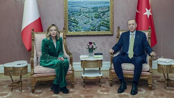 İtalya Başbakanı Giorgia Meloni geçtiğimiz cumartesi günü Türkiye’yi ilk kez ziyaret edip Cumhurbaşkanı Recep Tayyip Erdoğan ile bir araya geldi.