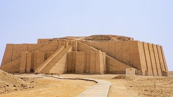 1. En eski ziggurat 4000 yılın yaşın üzerindedir.