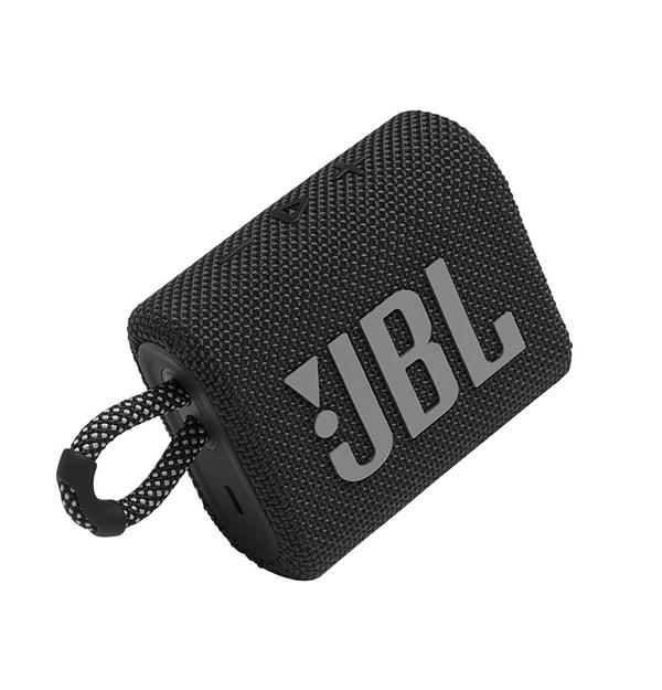 2. JBL hoparlör, enerjisi yüksek olan Kova burçları için ideal bir hediye seçimi.