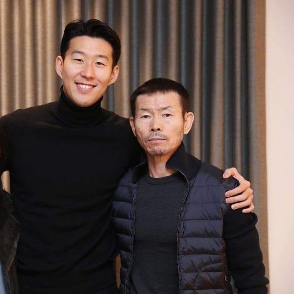 Başarılı bir kariyere sahip olan Heung Min Son'un hayatını şekillendiren nasihat işte bu. Ünlü futbolcu babasının sözünü dinliyor.