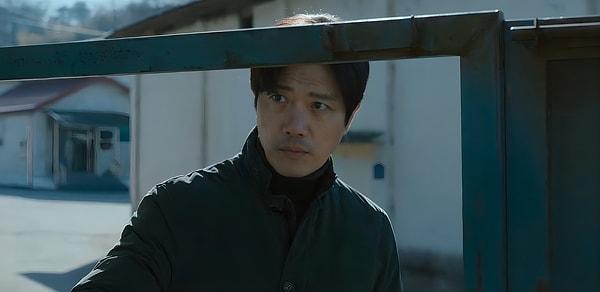 Senaryosunu Yeon Sang-Ho'nun kaleme aldığı dizinin yönetmenliğini Min Hong-Nam üstlenmiştir.