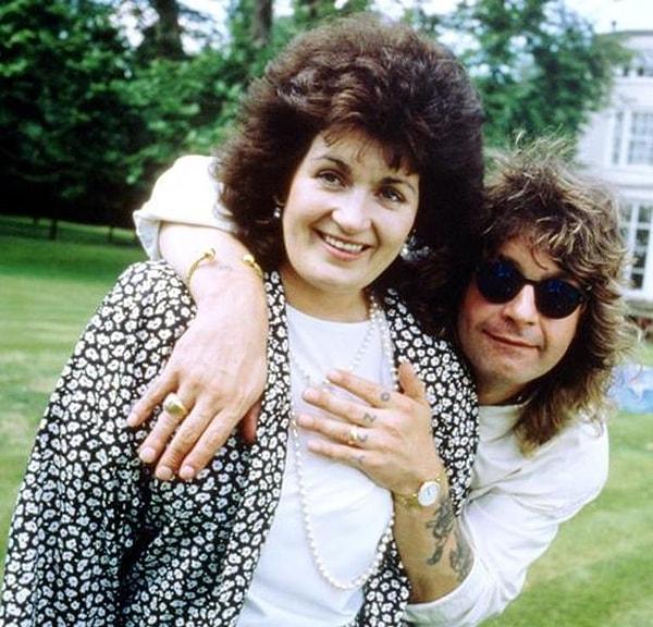 Dünyaca ünlü rock yıldızlarından biri olan Ozzy Osbourne ve Sharon Osbourne çifti 1982’de dünyaevine girdi. Ozzy Osbourne'dan üç çocuğu olan Sharon Osbourne, evlilikleri boyunca birçok kez eşinin ihanetine uğradı.