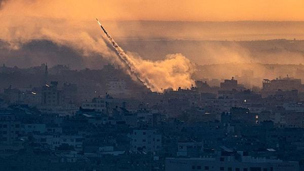 2023 yılının ekim ayından bu yana İsrail'in Gazze'ye yönelik saldırıları sürüyor. İsrail-Hamas çatışması ABD, AB, Türkiye ve tüm Orta Doğu'nun ilk gündem maddeleri arasında yer alıyor.