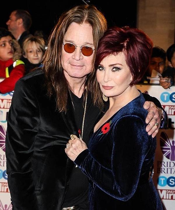 7. Ozzy Osbourne'un eşi ve üç çocuğunun annesi Sharon Osbourne, evlilikleri boyunca birçok kez eşi tarafından ihanete uğramış bir isim. Sharon, geçtiğimiz gün "Cut the Crap" adlı şovda; eşi Ozzy Osbourne'un bir kadınla 4 yıllık ilişkisini öğrendikten sonra intihar eyleminde bulunduğunu itiraf etti.