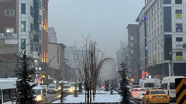 “Cumartesi günü Trakya, Batı ve Orta Karadeniz yüksekleri ile Doğu ve Güneydoğu Anadolu’da kar yağışları görürüz.”