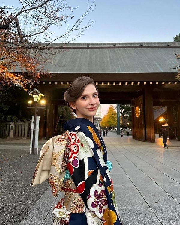 Carolina Shiino geçen yıl Instagram hesabından yaptığı paylaşımda Japon vatandaşlığına kabul edildiğini söylemiş ve, "Japon gibi görünmeyebilirim ama zihnim Japon. Çünkü burada büyüdüm" ifadelerini kullanmıştı.