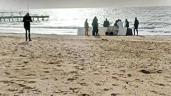 Antalya’nın ardından Kuzey Kıbrıs Türk Cumhuriyeti (KKTC) sahillerine de çok sayıda ceset vurdu. KKTC sahillerinde 8, 14 ve 22 Ocak tarihlerinde 3 kişinin cansız bedeni bulundu.