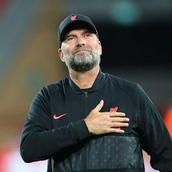 8 Ekim 2015 tarihinde Liverpool'un teknik direktörlük koltuğuna oturan Jürgen Klopp, 2023-2024 senesinin sonunda kırmızı-beyazlı ekipten ayrılacağını duyurdu.