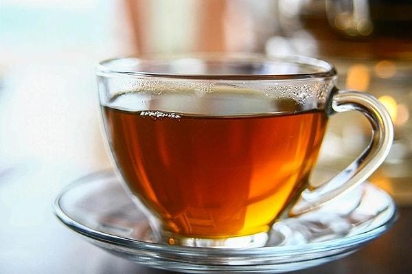 ABD ve İngiltere, ABD'li bir profesörün çaya tuz eklenmesini tavsiye etmesiyle tartışmaya başladı.