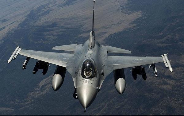 Türkiye’nin İsveç’in NATO’ya katılmasına onay vermesi sonrasında ABD ile yaşanan F-16 krizinde yeni gelişmeler yaşanıyor.