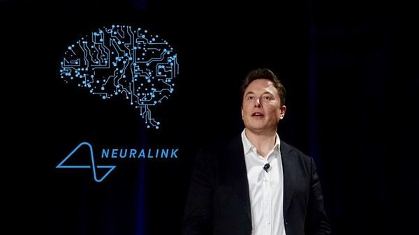 Elon Musk'ın kurusu olduğu nöroteknoloji şirketi Neuralink, 2016 yılından bu yana beyne yerleştirilecek mikroçipler üzerinde çalışıyor.