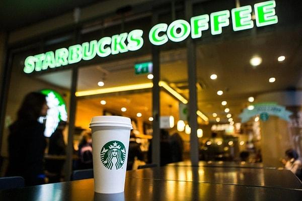 Getirdiği zamlara karşın popülerliğini korumaya devam eden Starbucks'ın 1 Şubat itibariyle yeni bir zam yapmaya hazırlandığı öğrenildi.