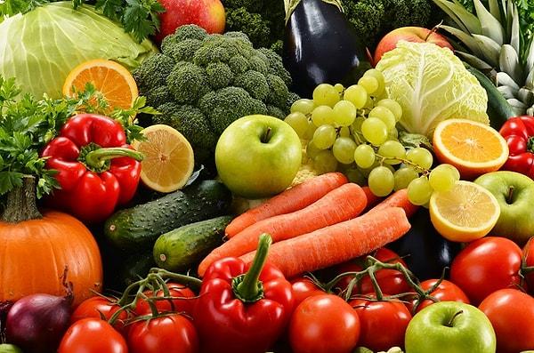 Taze sebze-meyve grubunda, bu ay mevsim şartlarının nispeten olumlu ilerlemesi nedeniyle ortalama sebze fiyatlarında kısmi bir artış gözlemlendi.