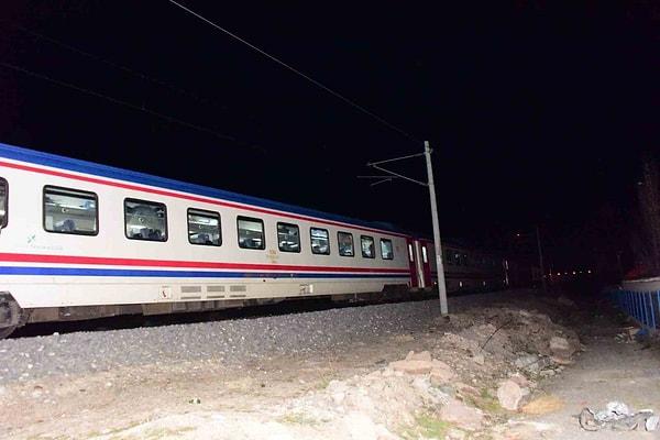 Tren çarpışmanın ardından 100 metre sonra dururken, kaza nedeniyle Kayseri-Ankara ve Kayseri-Sivas demiryolu ulaşıma kapandı. Polis ve Türkiye Cumhuriyeti Devlet Demiryolları (TCDD) ekiplerinin çalışmalarını tamamlamalarının ardından tren, 1 saat sonra yoluna devam etti. Maddi hasarın oluştuğu araç ise, çekici ile kaldırıldı.