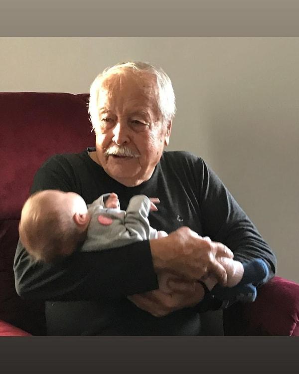 96 yaşındaki dedesine veda ederken bunca yaşanmışlıklarını tek tek yazan, "İyi insan olmayı, dürüst yaşamanın anlamını sen öğrettin." diyen Kaygılaroğlu hepimizi duygulandırdı.