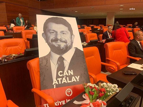 Anayasa Mahkemesi’nin kararına rağmen cezaevinden salınmayan ve milletvekilliği düşürülen Can Atalay’ın vekilliğinin düşürülmesi konuşulmaya devam ediyor.