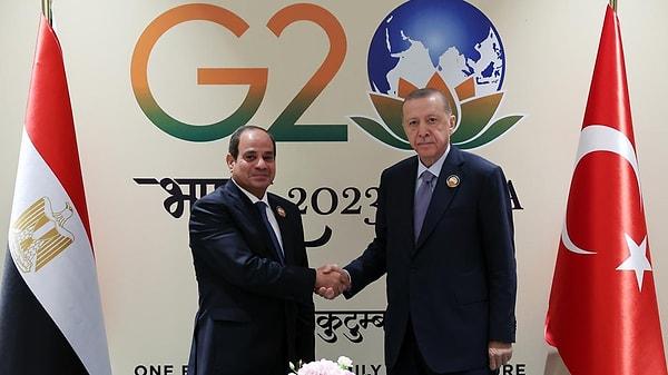Bloomberg'in Türk kaynaklara dayandırdığı haberine göre Cumhurbaşkanı Erdoğan, 14 Şubat’ta Mısır’a resmi ziyaret düzenleyecek. Mısır’a yapılacak ziyaret, 10 yıl aradan sonraki ilk ziyaret olacak.