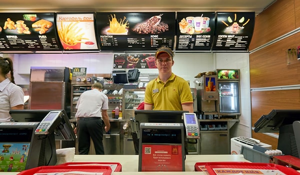 6. "Arkadaşım, büyük bir fast food restoranında çalışıyor. Burritoları mikrodalgada pişirdiklerini söyledi. Yumurtalar da bazen mikrodalgada tutuluyormuş."