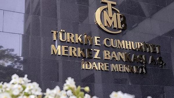 Türkiye’de piyasaların kapandığı cuma akşamı yine bir ekonomi yönetimi krizi yaşandı.