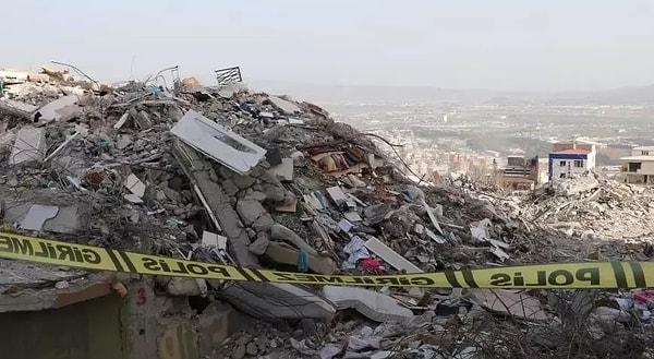 Kahramanmaraş merkezli 6 Şubat 2023 tarihindeki depremlerde Gaziantep'in Nurdağı ilçesinde bulunan Kavak Apartmanı'nda 26 kişi hayatını kaybetti.