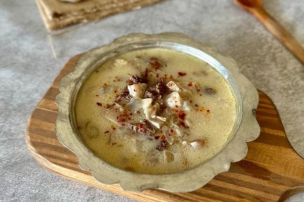 Türk mutfağının en önemli lezzetlerinden biri olan tüketimi kış aylarında önemli oranda artan çorba, sofraların demirbaşı olarak yer alıyor ve içleri ısıtıyor.