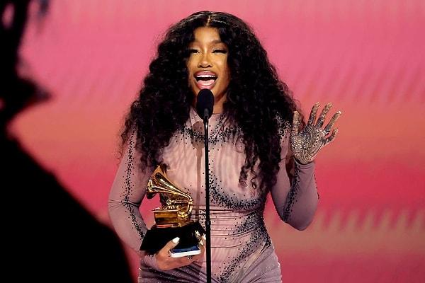Best Pop Duo/Group Performance: SZA ft. Phoebe Bridgers – Ghost in the Machine